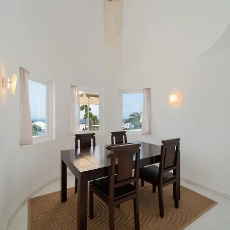 Villa Laderas Playa Blanca
