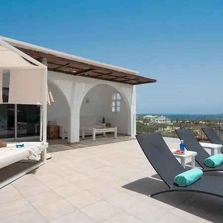 Laderas Villa